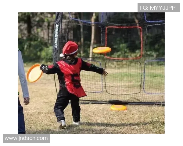 周敏独家分享飞盘技巧与心得体会助你提升竞技水平与乐趣