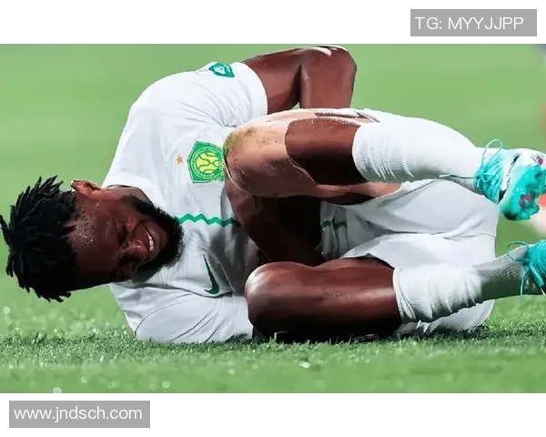 从巅峰到谷底足球明星背后的悲惨人生故事揭秘 从巅峰到谷底足球明星背后的悲惨人生故事揭秘