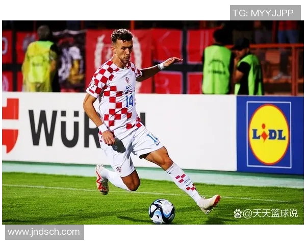 克罗地亚足球明星在巴萨的辉煌历程与未来展望 克罗地亚足球明星在巴萨的辉煌历程与未来展望